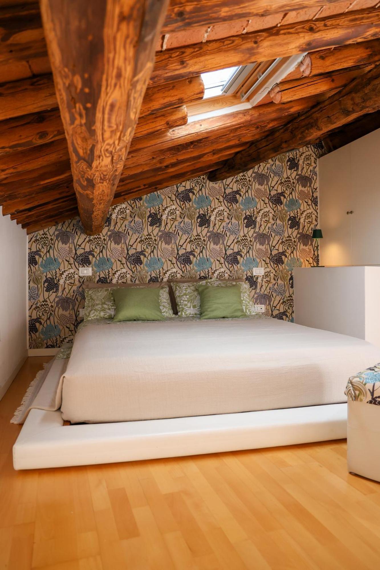 Cindy House - Centro Storico Apartment Bassano del Grappa Luaran gambar