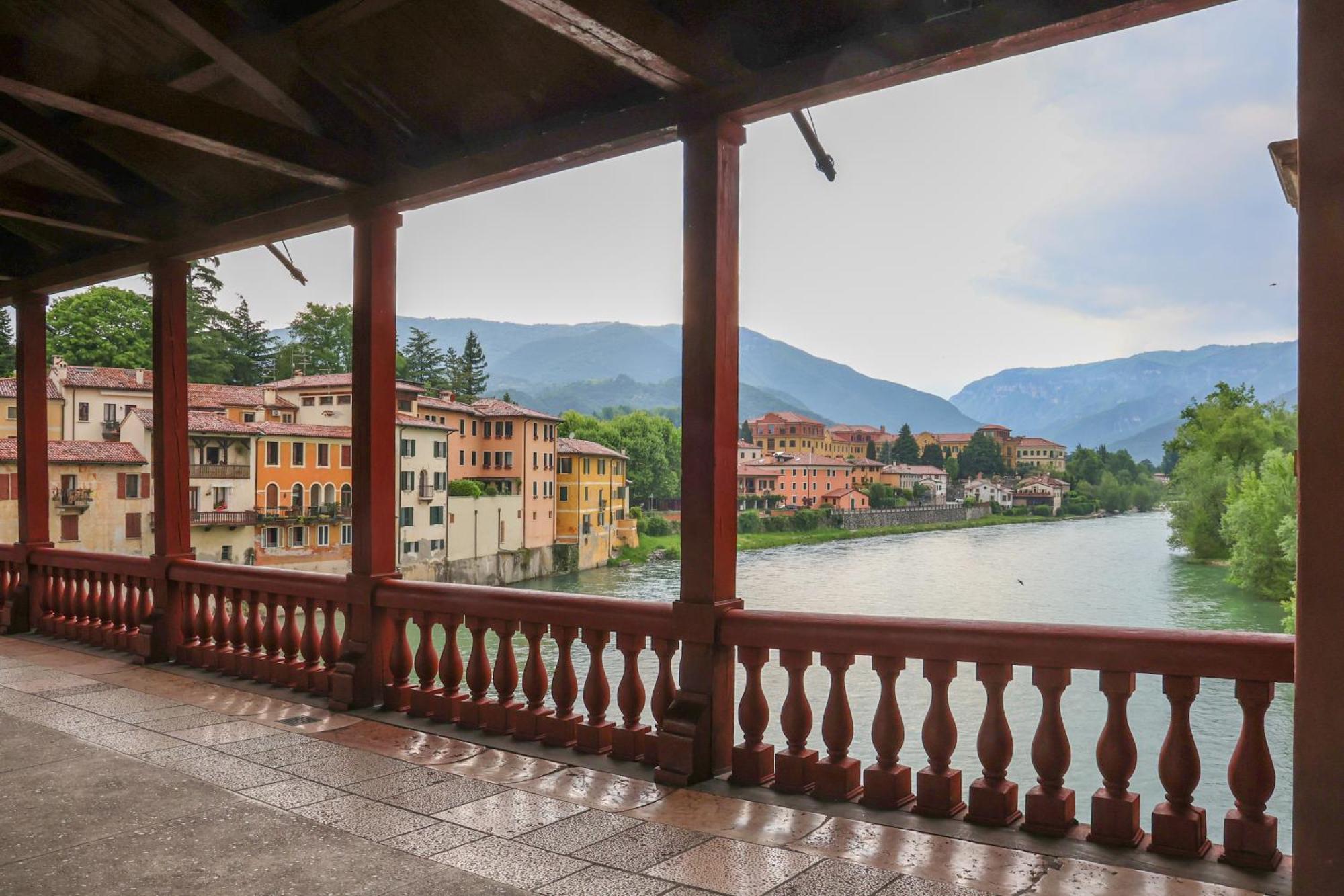 Cindy House - Centro Storico Apartment Bassano del Grappa Luaran gambar